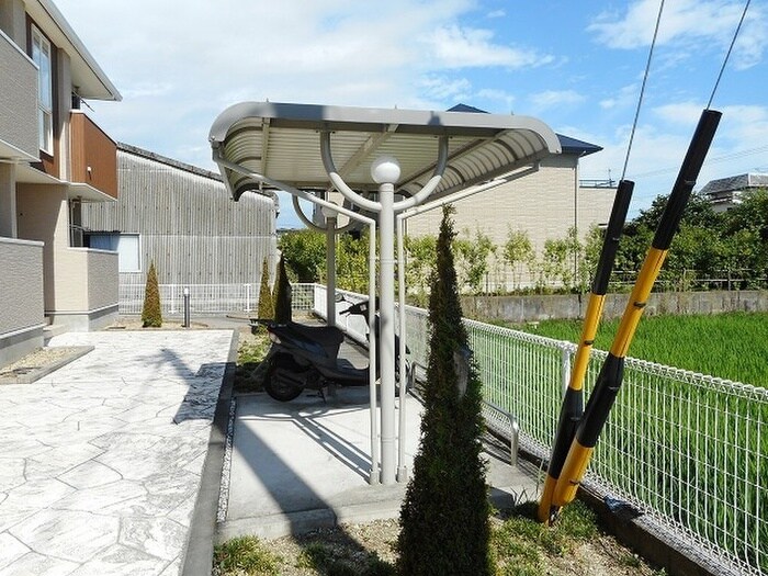 駐輪場 モルセラB