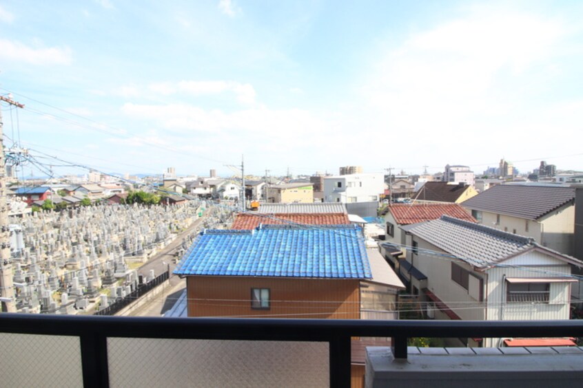 室内からの展望 コ－トまきもり