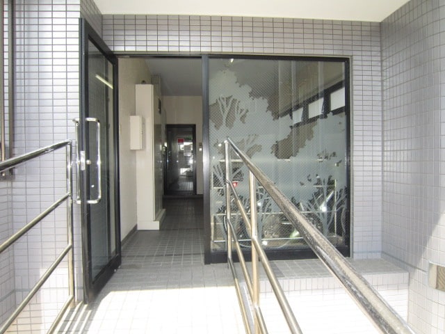 エントランス部分 シェ・ラフォ－レ