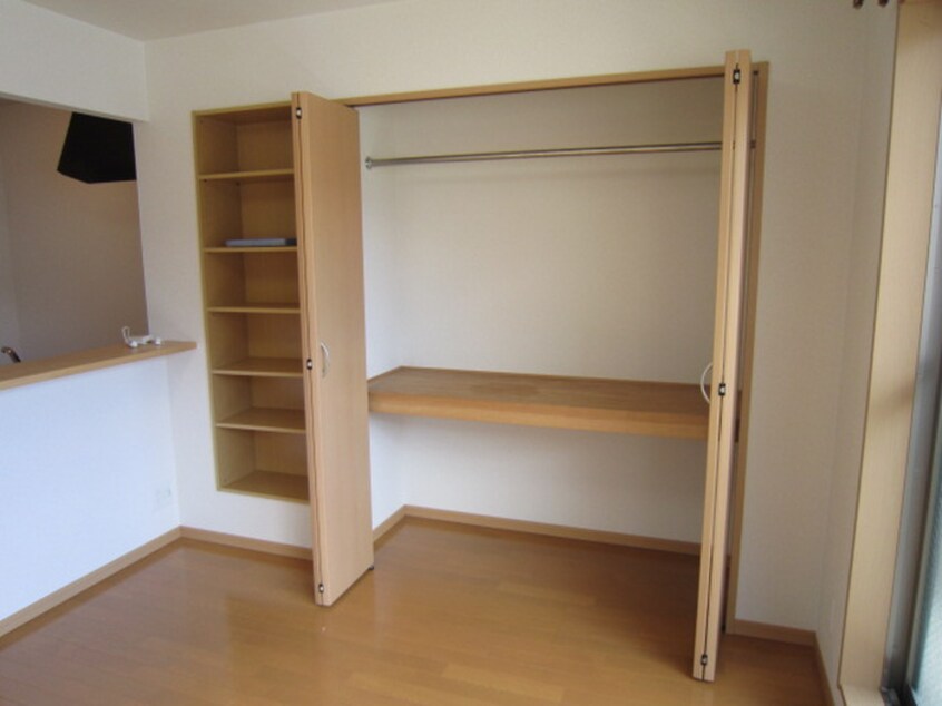 収納 ファミール尺口