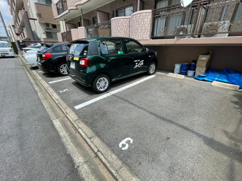 駐車場 シティサンフラワー