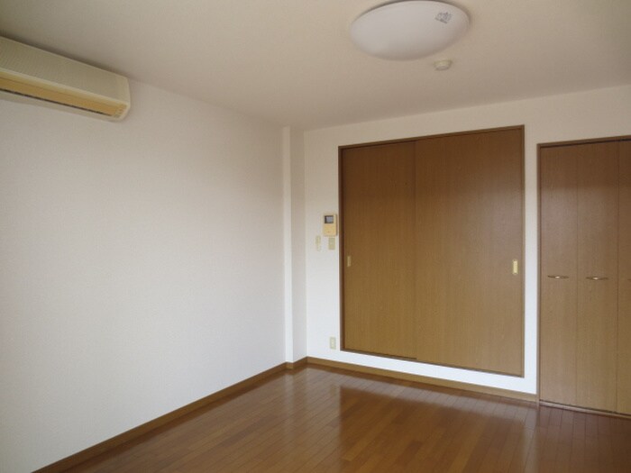 居室 アム－ルグリシ－ヌ