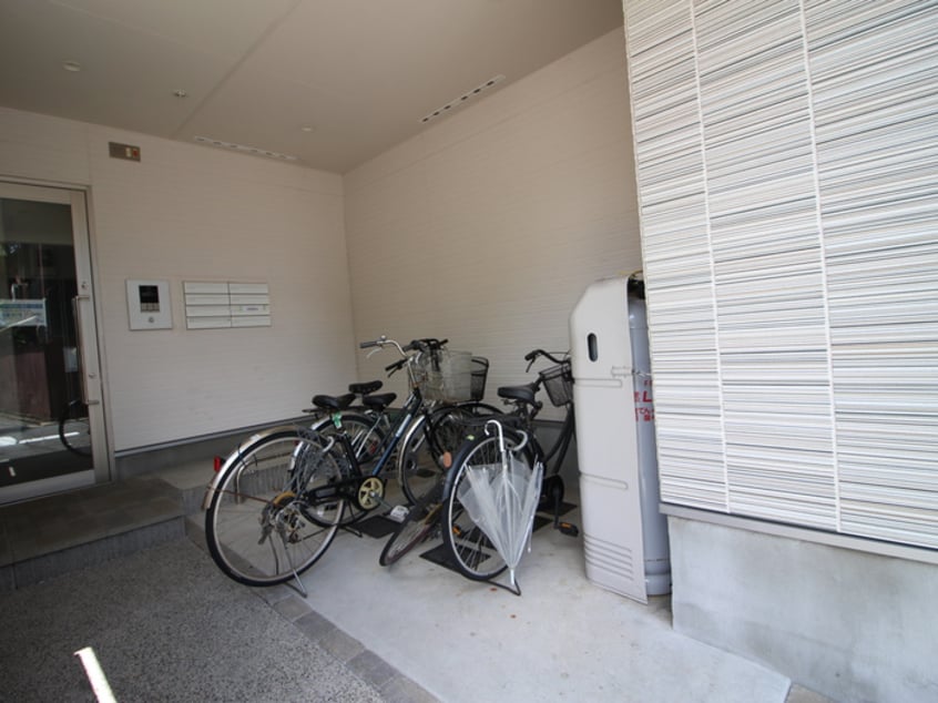 駐輪場 ＢＬＵＥ　ＧＡＲＤＥＮ