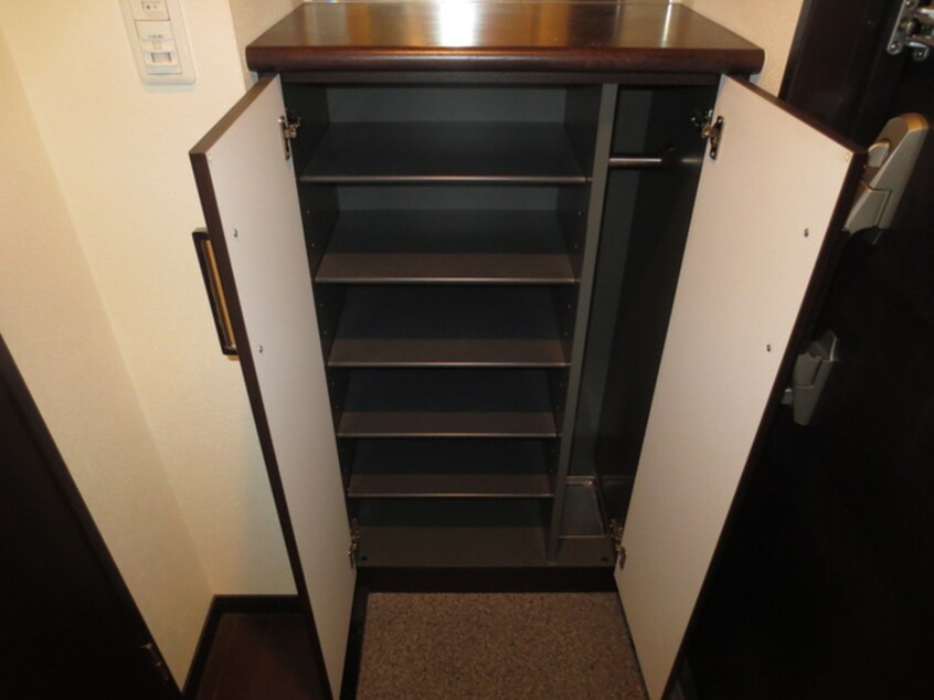 靴箱 ﾗｲｼﾞﾝｸﾞｺ-ﾄ名古屋駅南(803)