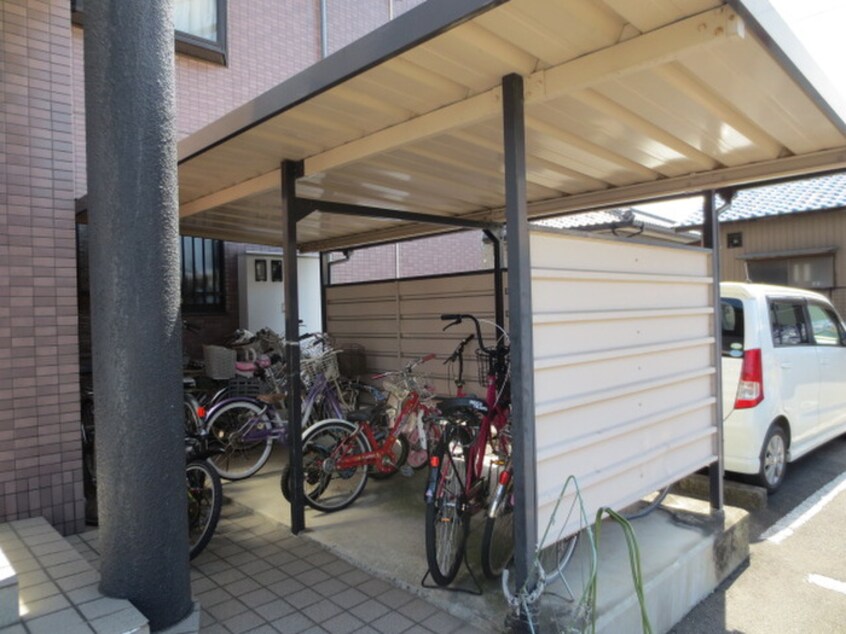 駐輪場 あすなろ