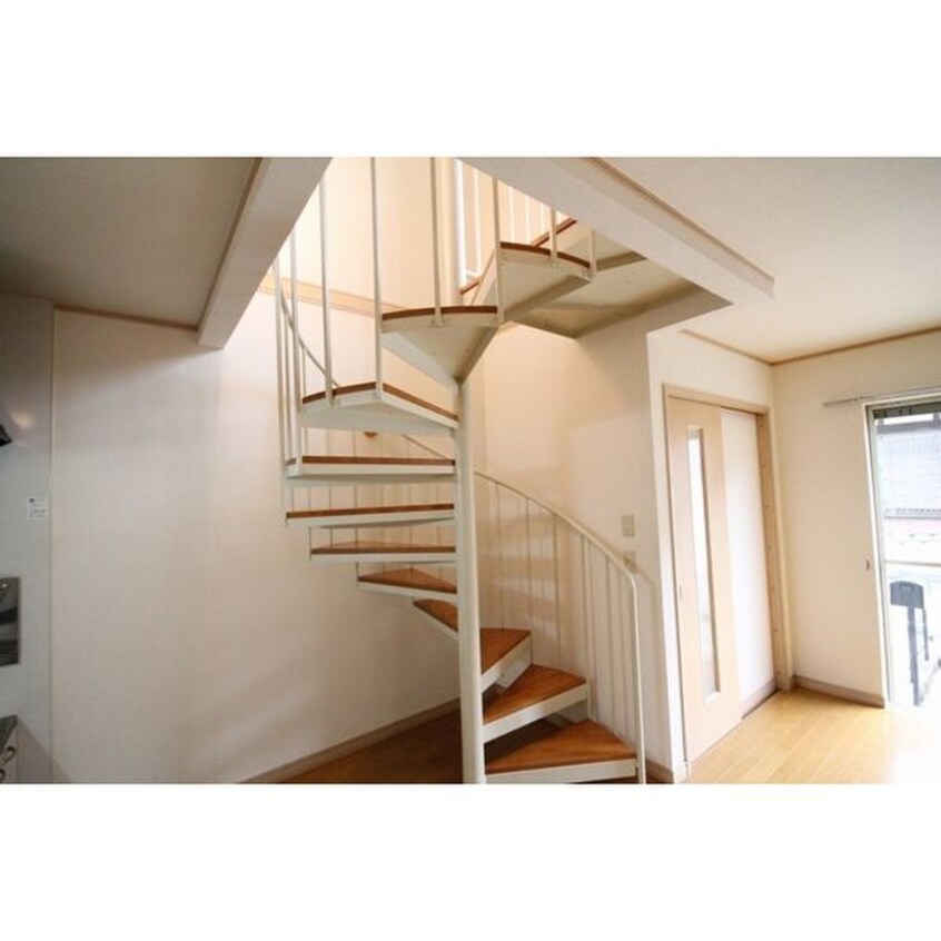 内観写真 ｃｌａｉｒ　ｃｈｅｚ‐ｓｏｉ