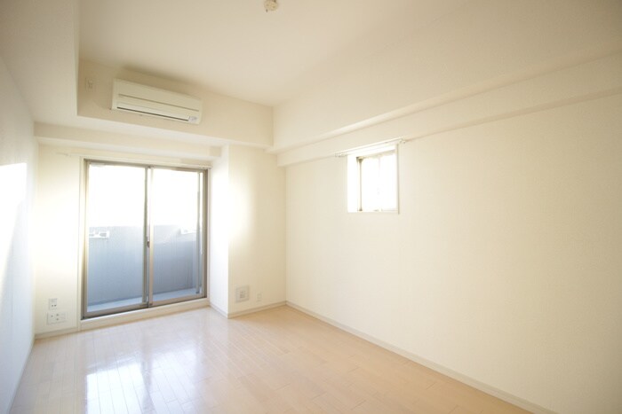 居室 ｴｽﾃﾑﾌﾟﾗｻﾞ名古屋・栄ﾌﾟﾚﾐｱﾑ(404)