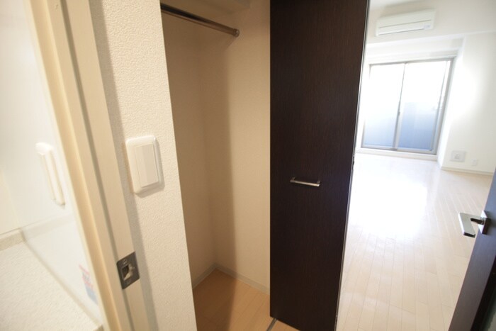 収納 ｴｽﾃﾑﾌﾟﾗｻﾞ名古屋・栄ﾌﾟﾚﾐｱﾑ(404)