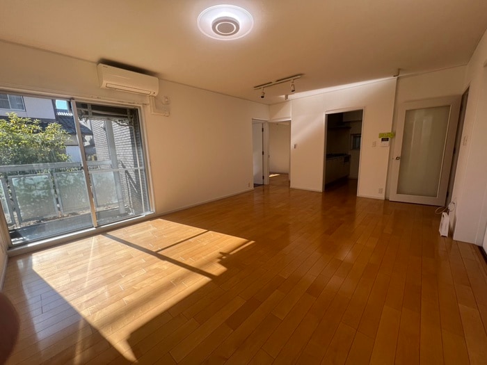 居室 アビタ覚王山