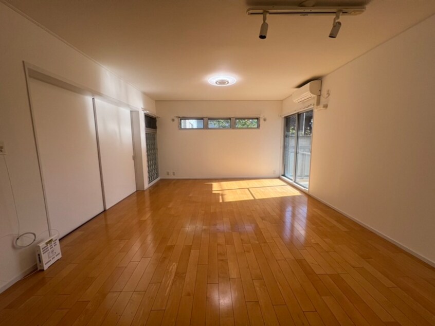 居室 アビタ覚王山