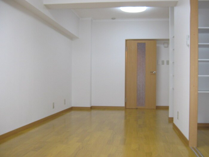 居室 メゾンイナタ