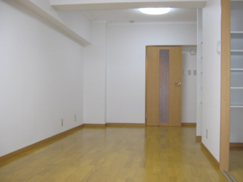 居室 メゾンイナタ