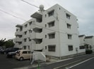 マンション緑黒石Ｂ棟の外観