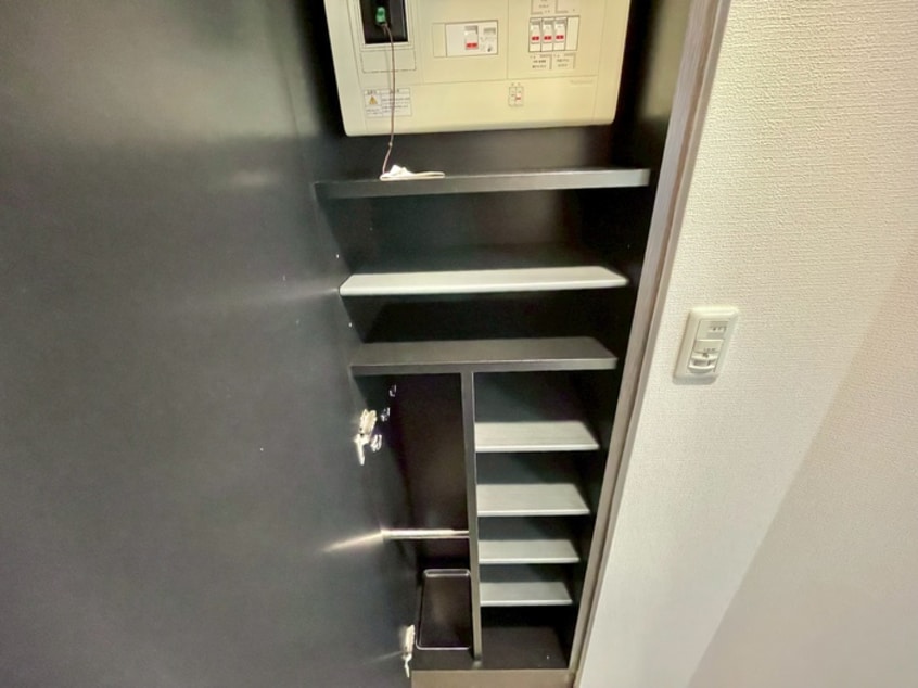 靴箱 ｴｽﾃﾑﾌﾟﾗｻﾞ名古屋・栄ﾌﾟﾚﾐｱﾑ(706)