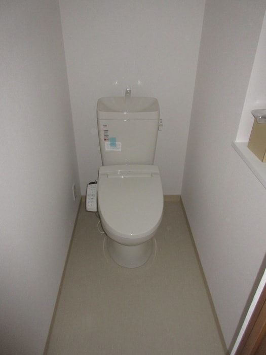 トイレ Ｌｅ　Ｍｏｎｄｅ葵