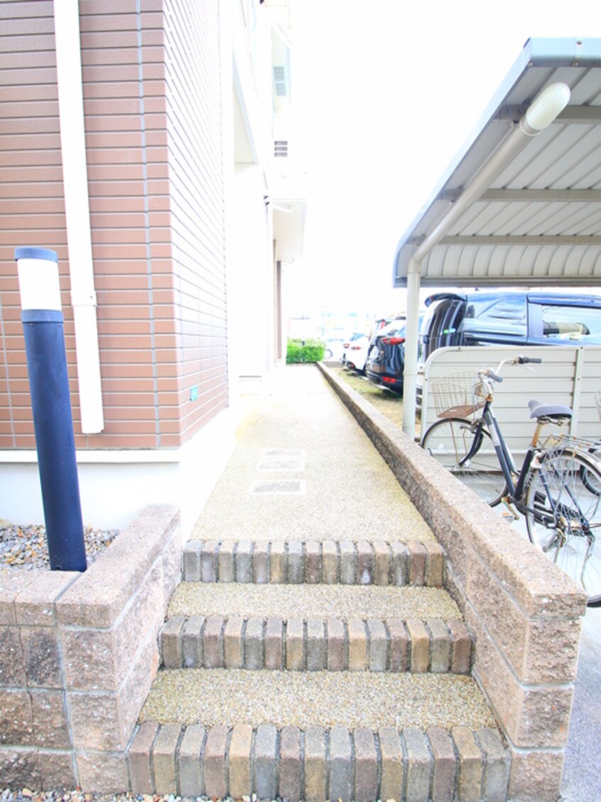 エントランス部分 グレイス高道