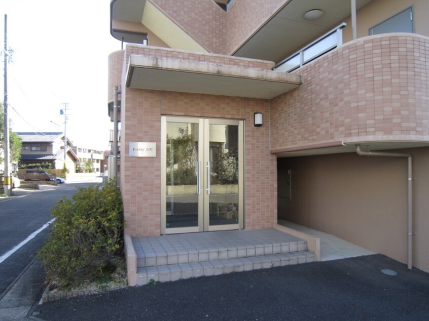 エントランス部分 E-city京町