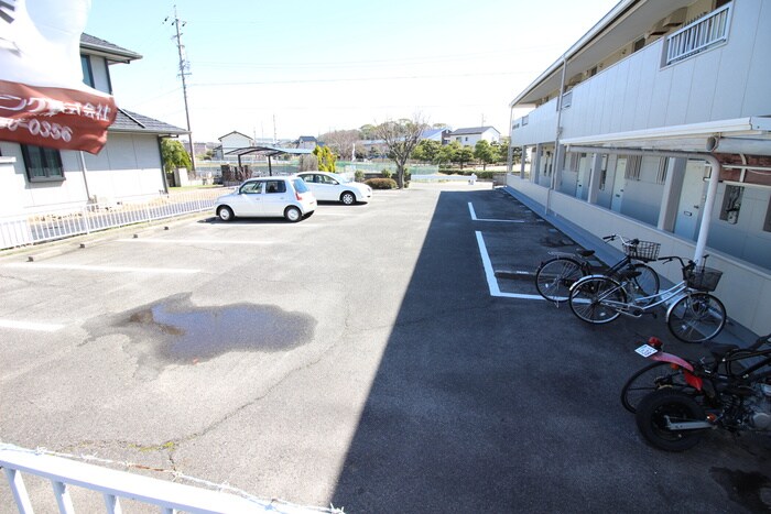 駐車場 レイク　グリ－ン三好　Ｂ棟