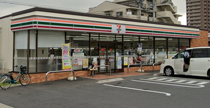 セブンイレブン(コンビニ)まで166m 宝第一スカイハイツ（306）