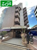 Blois Sugumoの外観