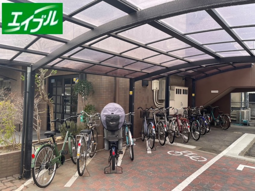 駐輪場 Blois Sugumo