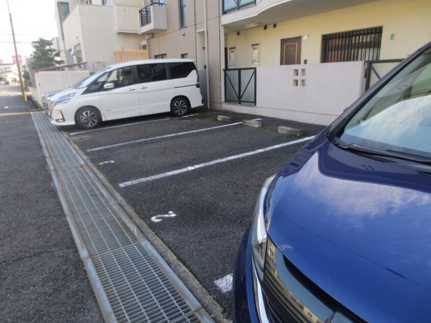 駐車場 グランルーテシア