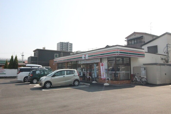 セブンイレブン剣町店(コンビニ)まで260m プレシャス鴨付