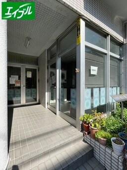 エントランス部分