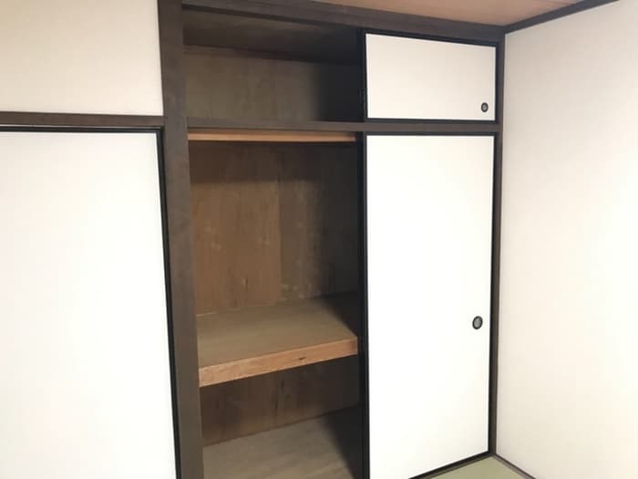 収納 ロイヤルガ－デンＫ