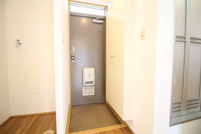 玄関 レトア白鳥