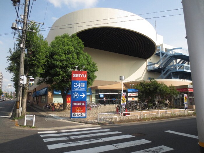 西友(ショッピングセンター/アウトレットモール)まで1900m 金城園　南館