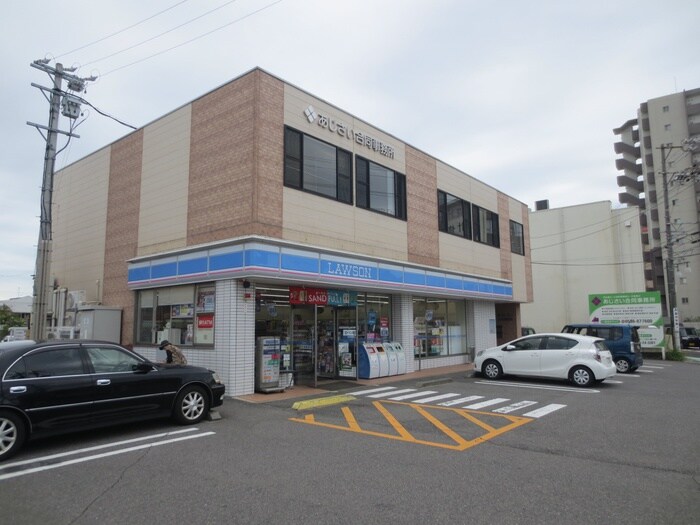 ローソン木曽川内割田店(コンビニ)まで350m メイヤーメゾネット