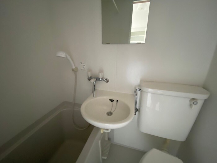 トイレ ア－バンドエル川名山