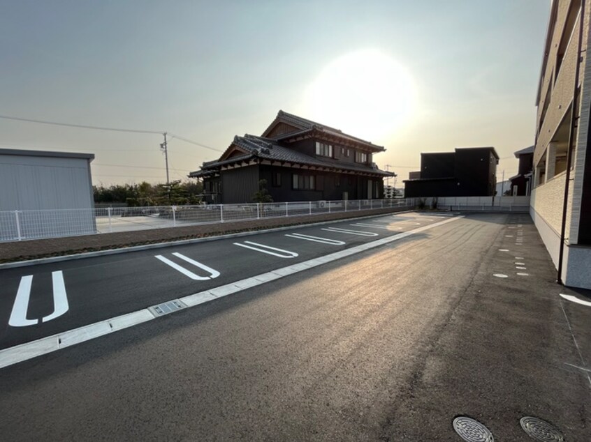 駐車場 ルナリア