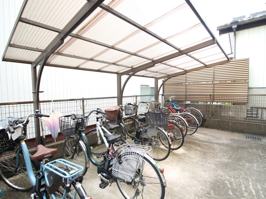 駐輪場 アーバニティ　幸