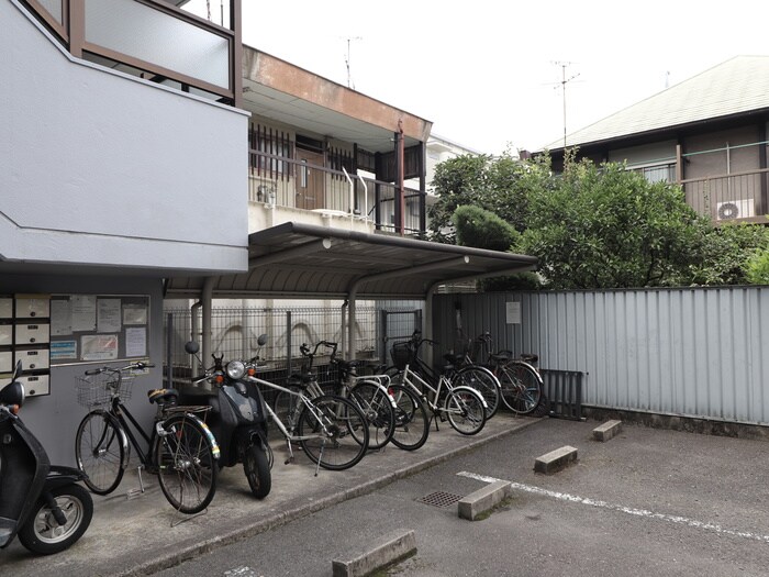 駐輪場 パティオ本山