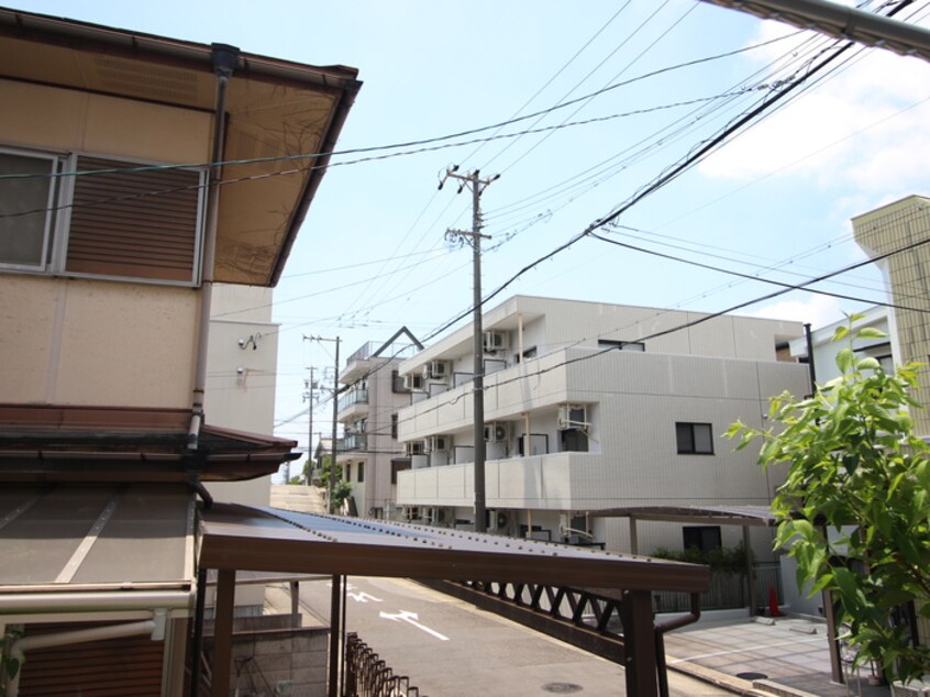 室内からの展望 前山コートハウス