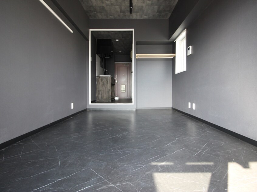 居室 フローレスタナベ