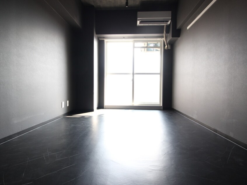 居室 フローレスタナベ