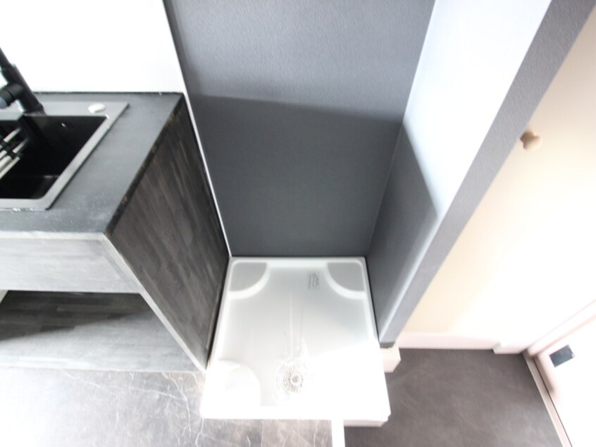 洗濯機置場 フローレスタナベ