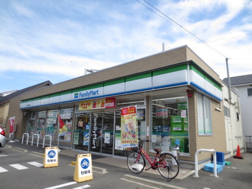 ファミリーマート北名古屋清水店(コンビニ)まで550m スプリングワン合田