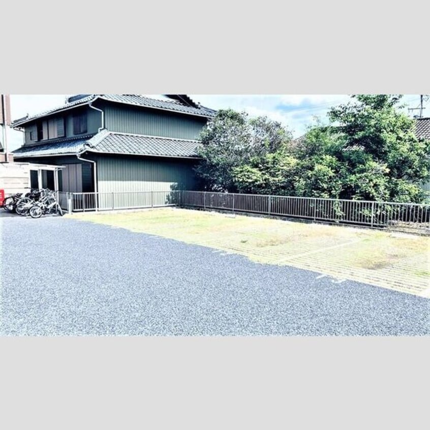 駐車場 ラビアン・ローゼ