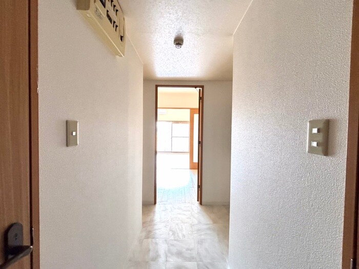 廊下 セントラル名古屋