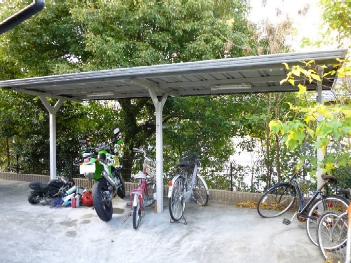 駐輪場 アンプルールブワ　レイ