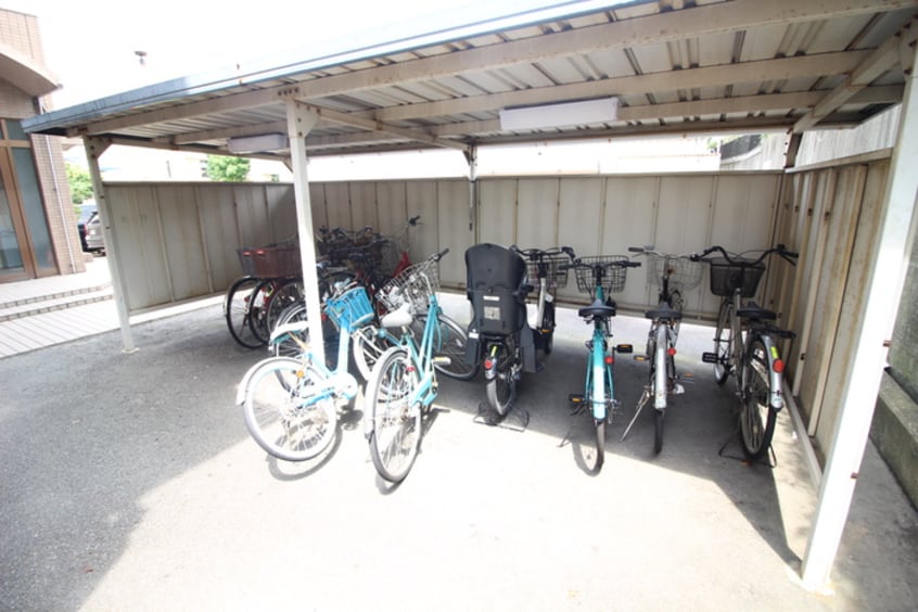 駐輪場 エル．パティオ滝ノ水