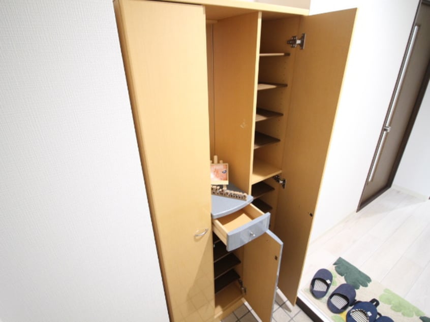 靴箱 エル．パティオ滝ノ水