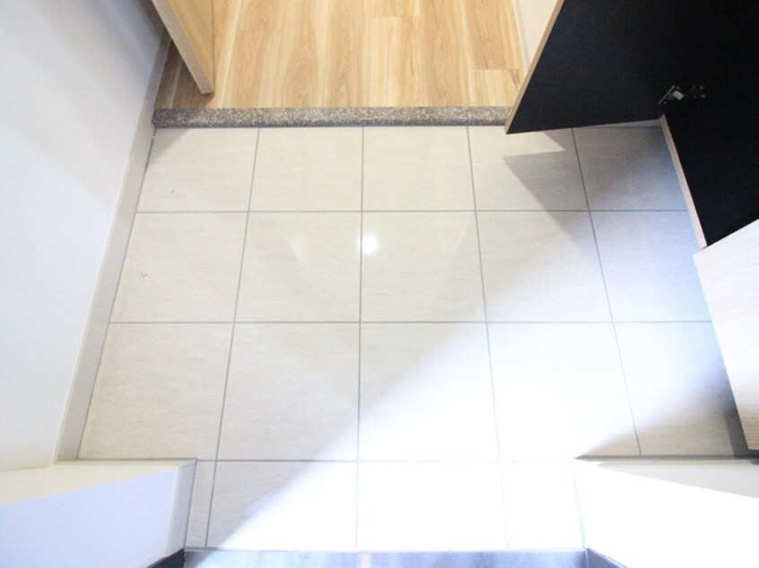 玄関 プレイス白壁