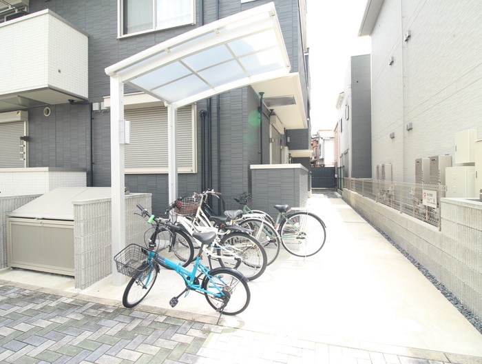 駐輪場 クレール