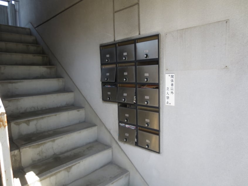 エントランス部分 ハイツ水鐘