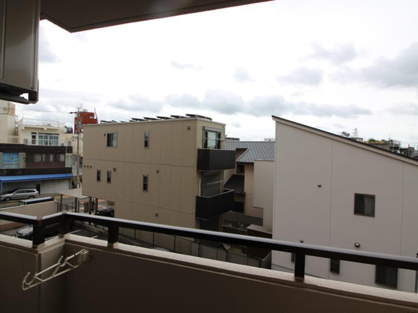 室内からの展望 ブロンズ森島